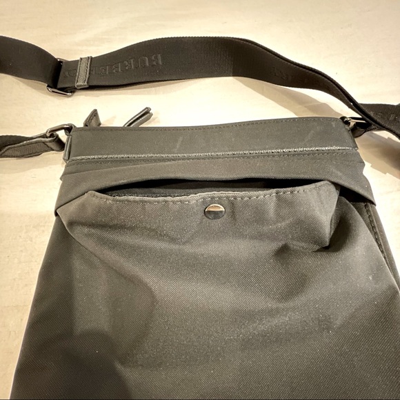 Burberry Crossbody Bag - Picture 4 of 7